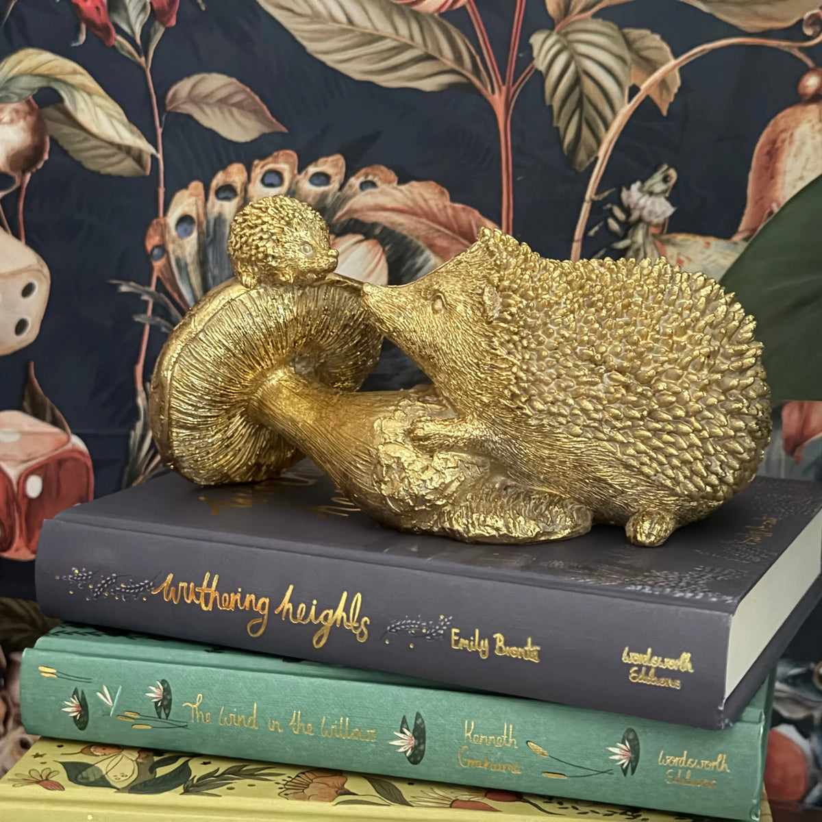Henry & Montgomery Gold Hedgehogs Lavida